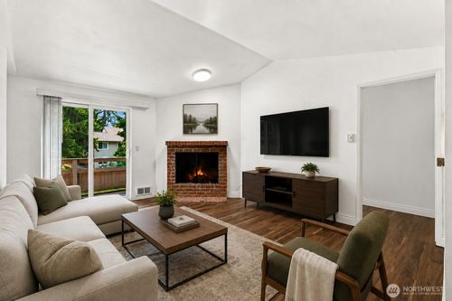 c206-14200 Ne 171st St, Woodinville, WA, 98072-9269 | Card Image