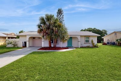 1857 Se Burgundy Lane, House other with 2 bedrooms, 2 bathrooms and null parking in Port St Lucie FL | Image 1