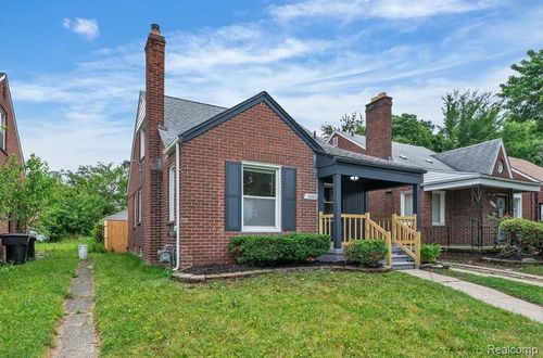 16880 Murray Hill St, Detroit, MI, 48235-3516 | Card Image