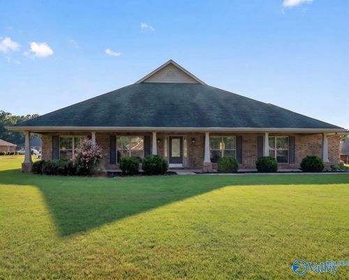 101 Slack Water Ct, Huntsville, AL, 35824-3208 | Card Image