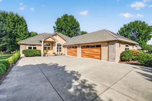 159 Princeville Drive, Eagle Point, OR, 97524 | Card Image