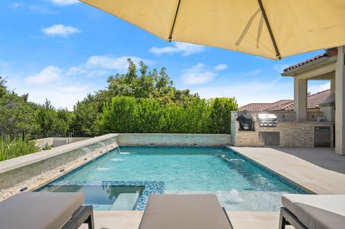 116 Desert Forest Ct, Lakeway, TX, 78738-1761 | Card Image