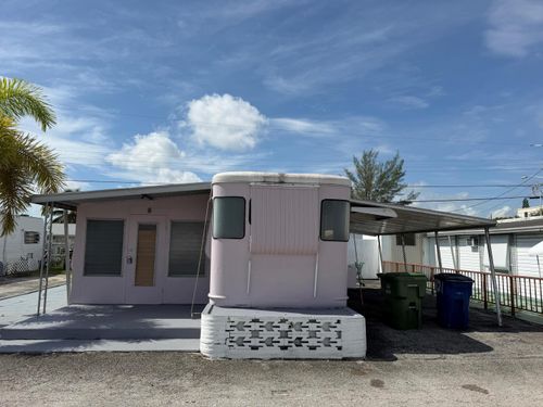 821 Sw 1st Ct, Hallandale Beach, FL, 33009-5230 | Card Image