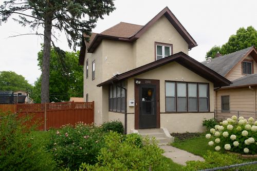 2910 Russell Ave N, Minneapolis, MN, 55411-1068 | Card Image