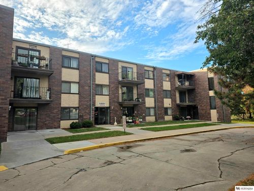 c7-5801 Enterprise Drive, Lincoln, NE, 68521 | Card Image