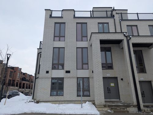 17 Kerns Lane, Richmond Hill, ON, L4E1M1 | Card Image