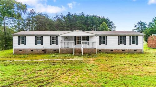 1499 Ring Rd, Westfield, NC, 27053-7541 | Card Image