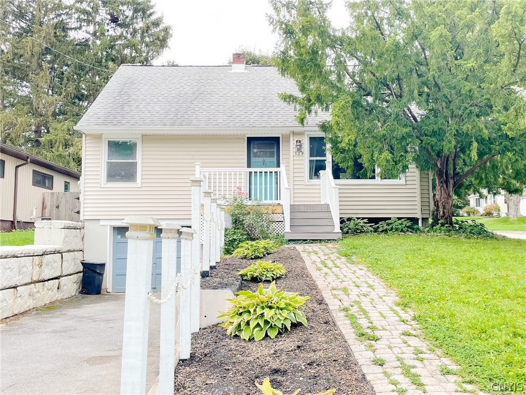 325 Homewood Drive, Sold in Manlius Zoocasa