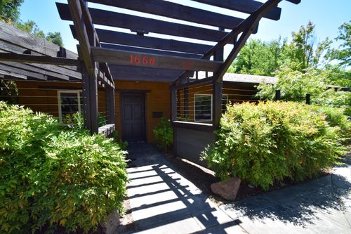 1660 La Playa Way, Sacramento, CA, 95864-2921 | Card Image
