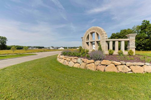 15382 Derry Ln, Granger, IN, 46530-1733 | Card Image