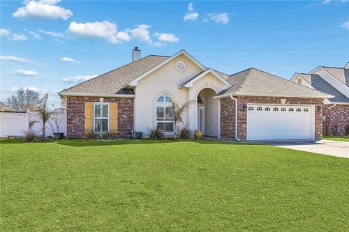 145 Portrush Dr, La Place, LA, 70068-1735 | Card Image