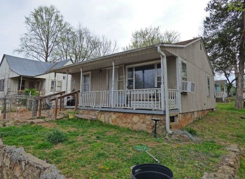 204 N Spring St, Hardy, AR, 72542-9436 | Card Image