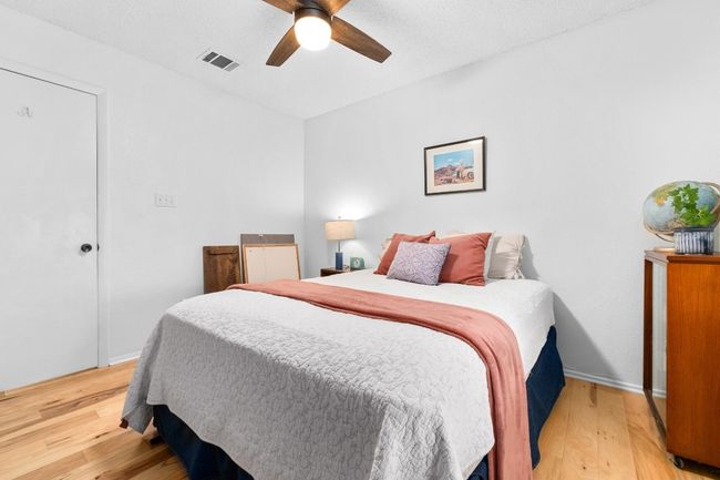 Bedroom | Image 15