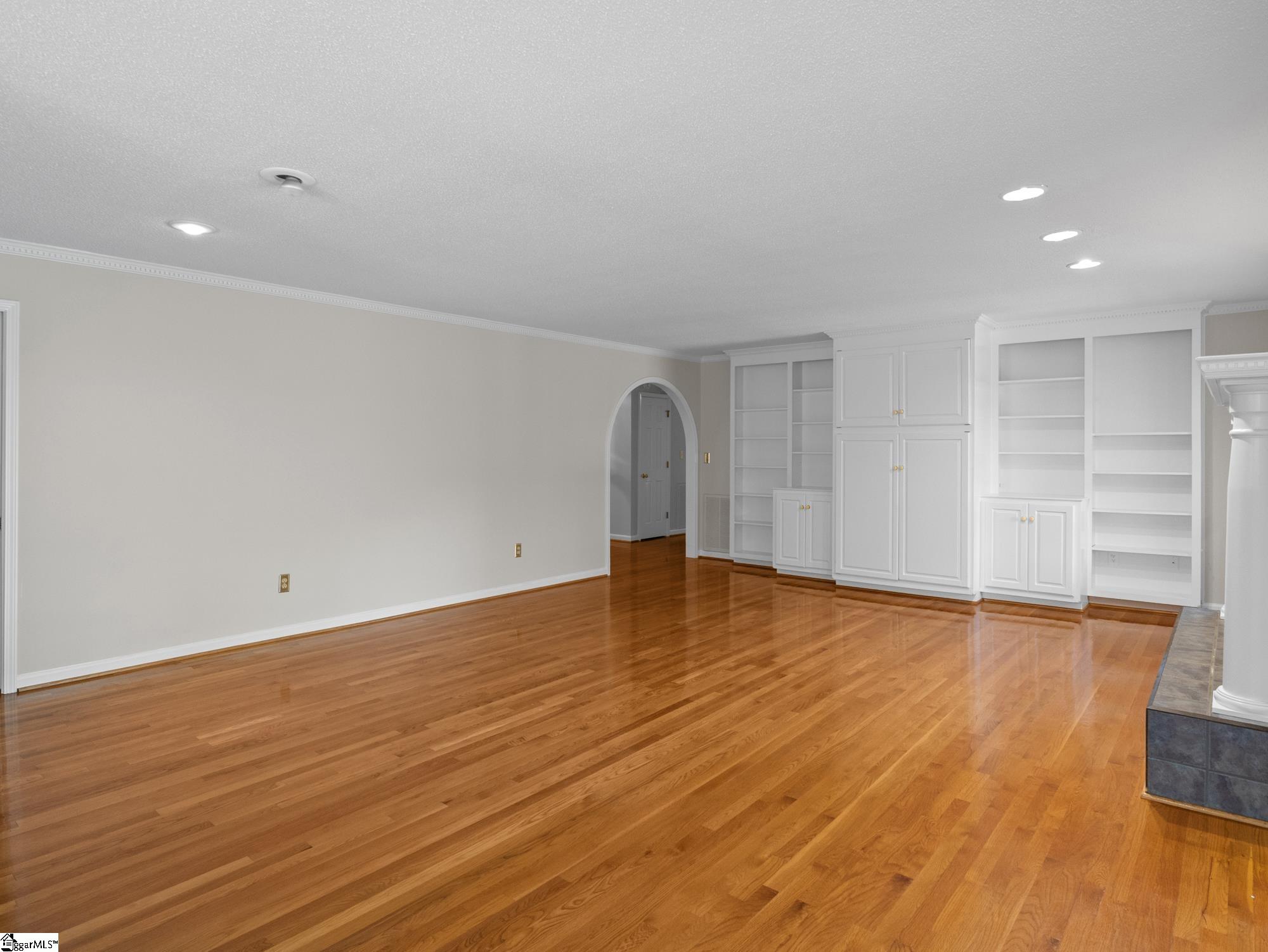 Residential in Taylors 5