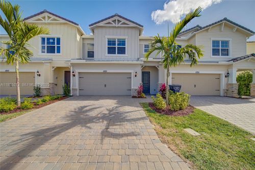 1023 Eucalyptus Dr, Hollywood, FL, 33021-7052 | Card Image