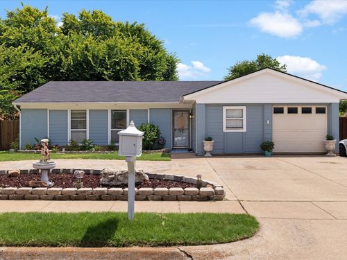 1213 Cindy St, Crowley, TX, 76036-2909 | Card Image