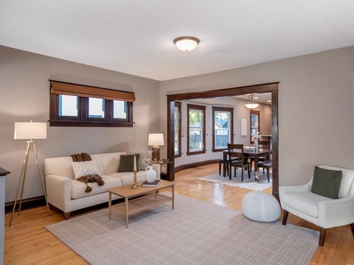 3512 34th Ave S, Minneapolis, MN, 55406-2733 | Card Image