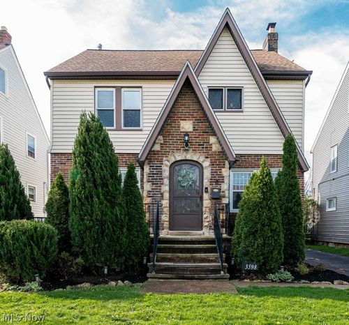 3598 Cedarbrook Rd, Cleveland Heights, OH, 44118-3034 | Card Image