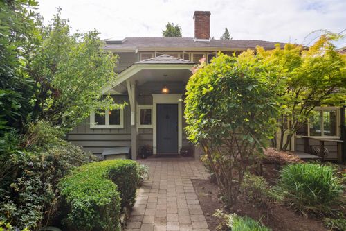 2616 Haywood Ave, West Vancouver, BC, V7V1Y6 | Card Image