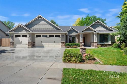 2108 W Silver Creek Dr, Nampa, ID, 83686-5293 | Card Image