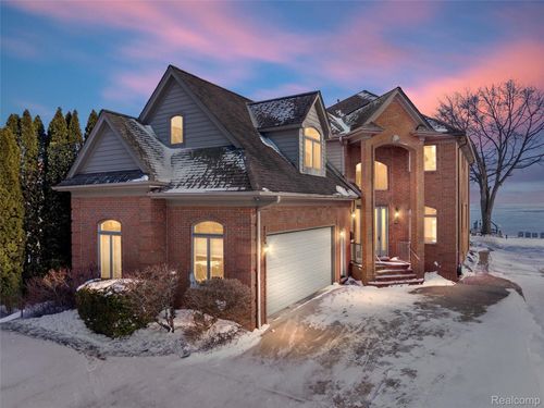 34330 Jefferson Ave, Harrison Twp, MI, 48045-3324 | Card Image