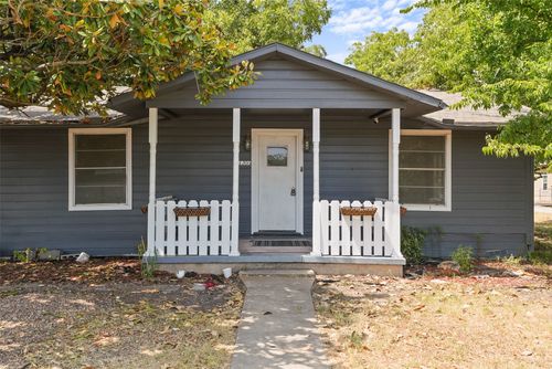1200 S Jackson St, Kaufman, TX, 75142-2841 | Card Image