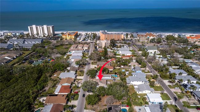 122 10 Th Ave, House other with 2 bedrooms, 1 bathrooms and null parking in INDIAN ROCKS BEACH FL | Image 5