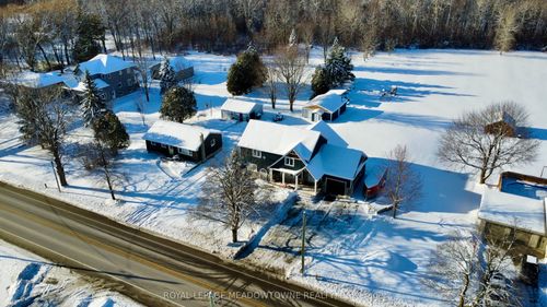 {{alt}} | Card Image