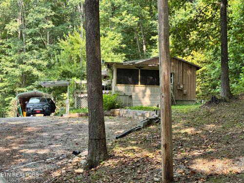 30 Holden Hollow Rd, Jamestown, TN, 38556-6262 | Card Image