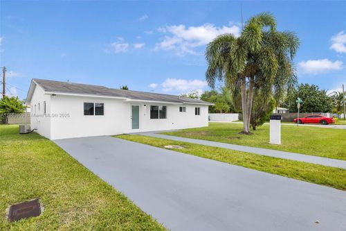 10935 Sw 217th Ter, Miami, FL, 33170-3049 | Card Image