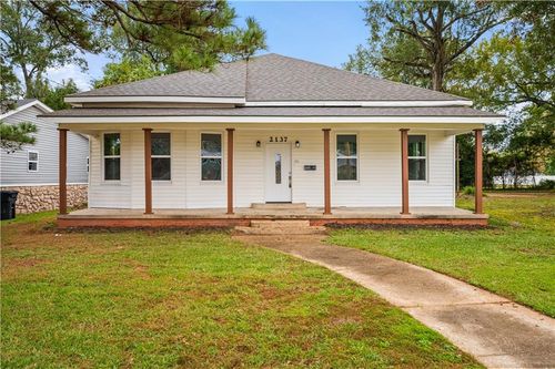 2137 Turner St, Alexandria, LA, 71301-6047 | Card Image