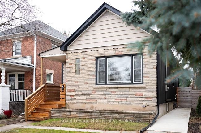 148 York St, House other with 2 bedrooms, 2 bathrooms and 2 parking in Saint Catharines ON | Image 28