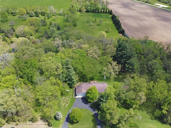 8518 Reese Rd, House other with 3 bedrooms, 3 bathrooms and 8 parking in HARVARD IL | Image 33