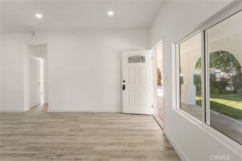 10730 Strathern, Sun Valley, CA, 91352 | Card Image