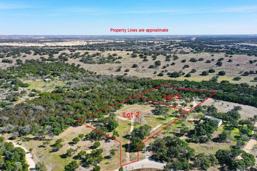 220 Pecan Br, Florence, TX, 76527-4622 | Card Image