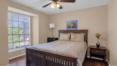 6042 Forest Shadow St, San Antonio, TX, 78240-3354 | Card Image