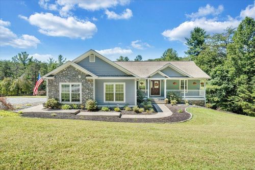 940 Claybanks Dr, Callaway, VA, 24067-4528 | Card Image