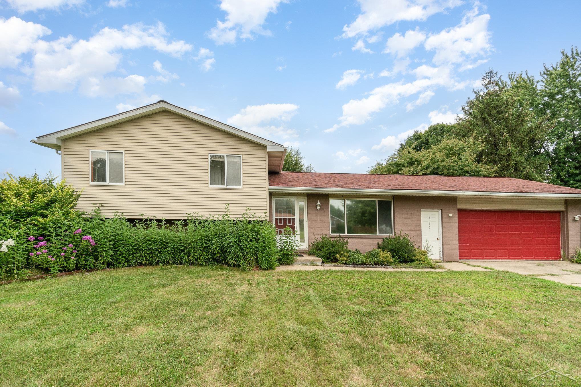 Badger Pl, Saginaw, MI 48603