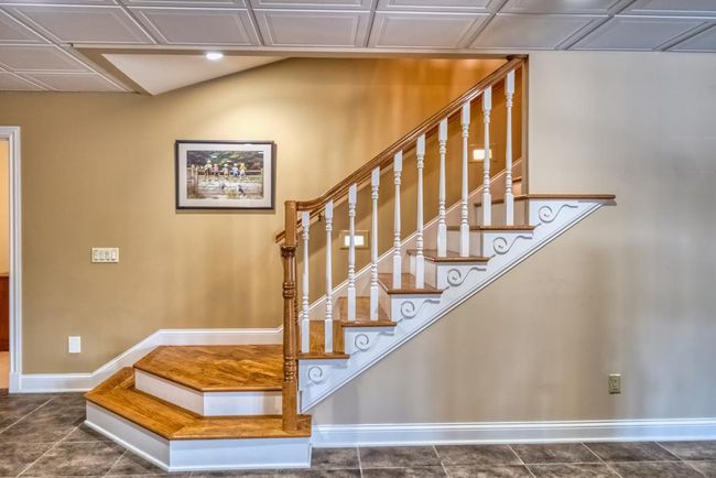 122 Fairway Acres Dr, Home with 7 bedrooms, 5 bathrooms and 3 parking in Dunmor KY | Image 55