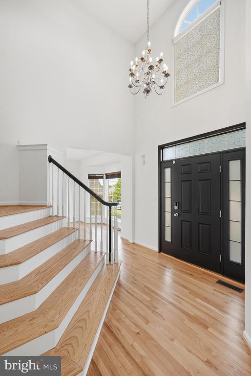 Residential in WOODBRIDGE 3