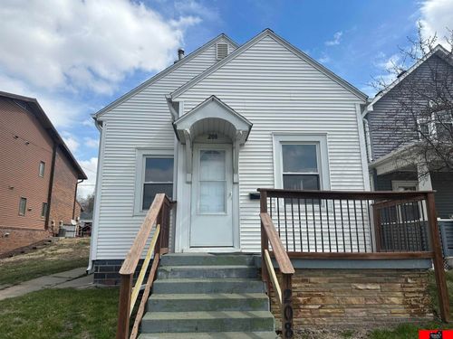 208 N Lincoln St, West Point, NE, 68788-1410 | Card Image