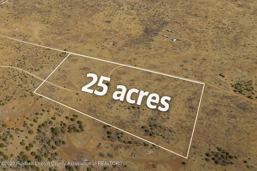 000 Mountain Haven Trl, Capitan, NM, 88316 | Card Image