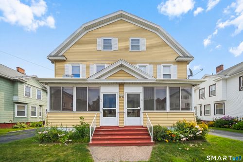 44 Bigelow Ave, Enfield, CT, 06082-2861 | Card Image