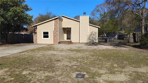 3026 Akron Dr, Hope Mills, NC, 28348-9667 | Card Image