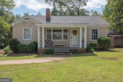 5001 Veterans Memorial Parkway, House other with 2 bedrooms, 1 bathrooms and 2 parking in Lanett AL | Image 1