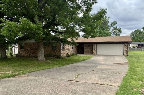 113 Cornwall Ct, Jacksonville, AR, 72076-3311 | Card Image