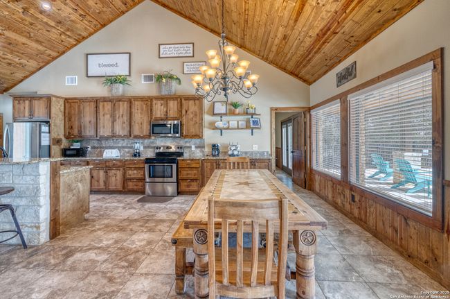 274 Mountain Laurel Ln, House other with 5 bedrooms, 6 bathrooms and null parking in Concan TX | Image 7
