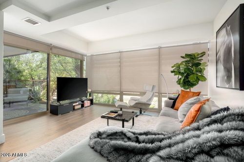 1015-7161 E Rancho Vista Dr, Scottsdale, AZ, 85251-1495 | Card Image