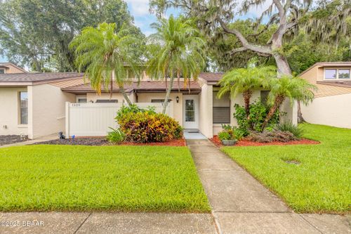 1237 Charter Oaks Cir, Holly Hill, FL, 32117-2563 | Card Image