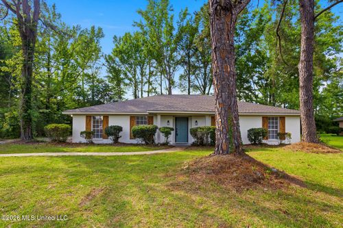 860 Rutherford Dr, Jackson, MS, 39206-2140 | Card Image
